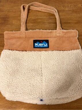 Kavu Sherpa Tote with Tan Corduroy Trim